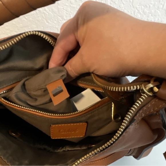 Chloé Leather Shoulder Bag - Picture 8 of 13